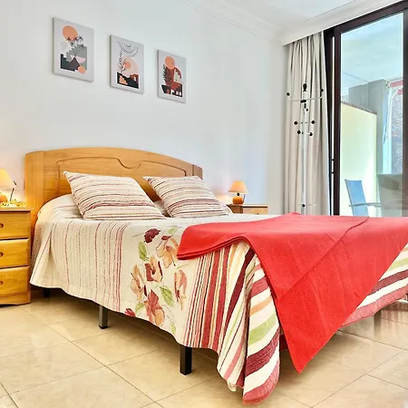 Olivia Sunset Puerto de Santiago (Tenerife)